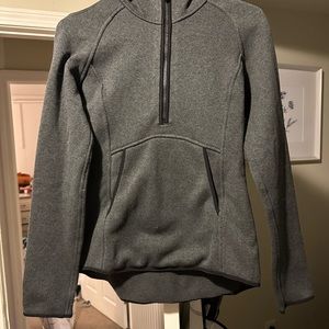 Lululemon Fleece and Thank You Pullover 1/2 zip dark gray
